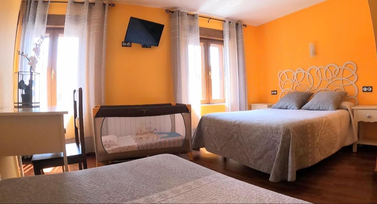 Готель Hostal Plaza Mayor Карріон-де-лос-Кондес Екстер'єр фото